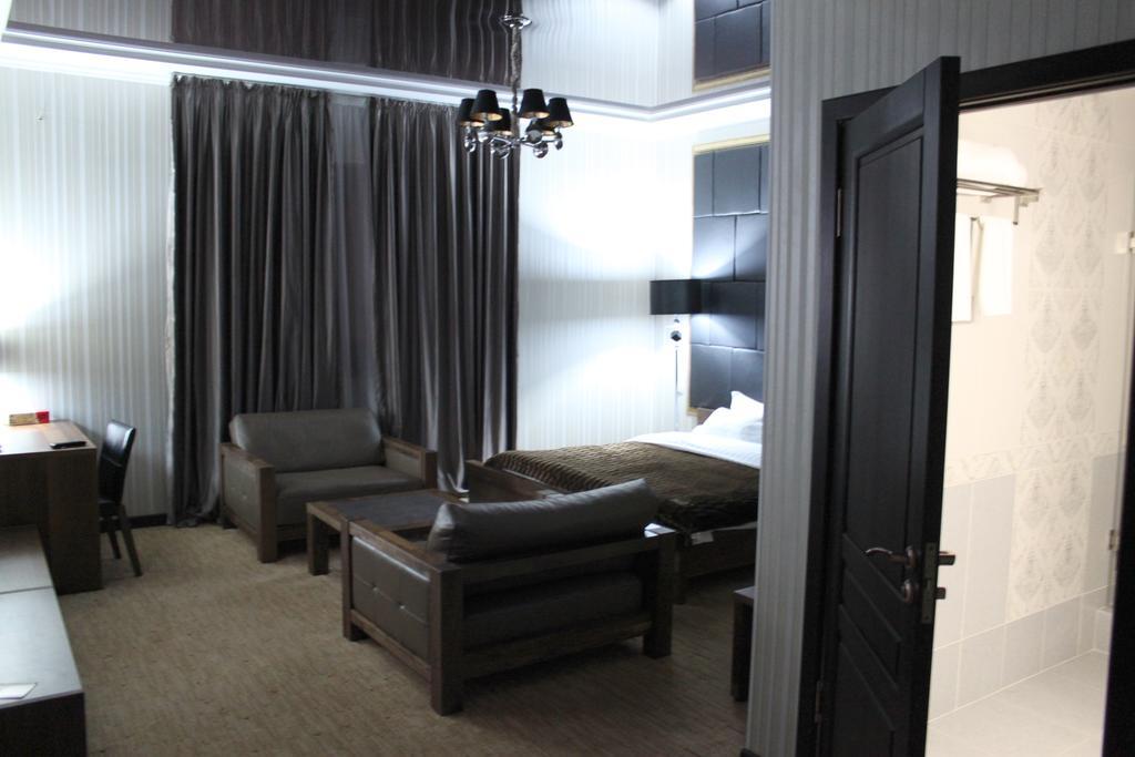 Astor Hotel & Spa Bisjkek Eksteriør billede