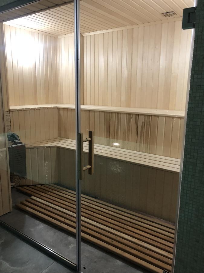 Astor Hotel & Spa Bisjkek Eksteriør billede